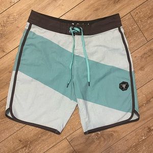 VISSLA Board Shorts / Swim Trunks - Size 30